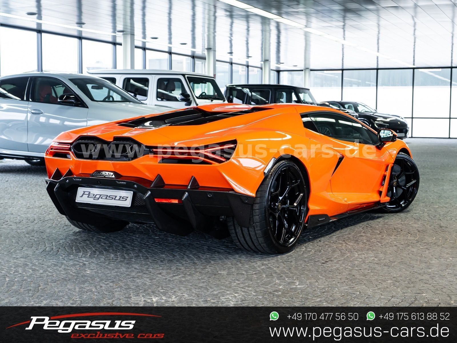 LAMBORGHINI Revuelto - 23