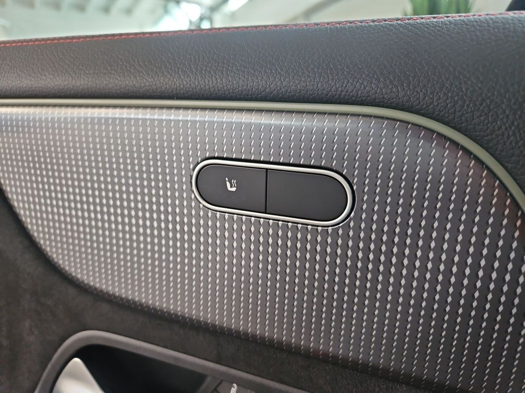 Fahrzeugabbildung Mercedes-Benz EQA 250 AMG Totwi. Navi LED Sport SHZ DAB Ambie.
