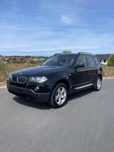 BMW X3 2.0d Xdrive PDC SHZ AHK Lichtautomatik