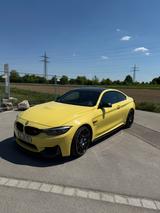 BMW M4 Competition Paket M-Performance Ausstattung - gebrauchte BMW M4 aus dem Jahr 2017