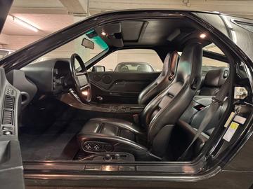 1990 Porsche 928 — миниатюра 11