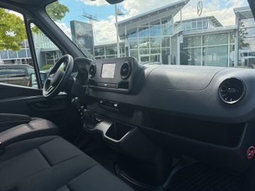 Mercedes Sprinter - 11
