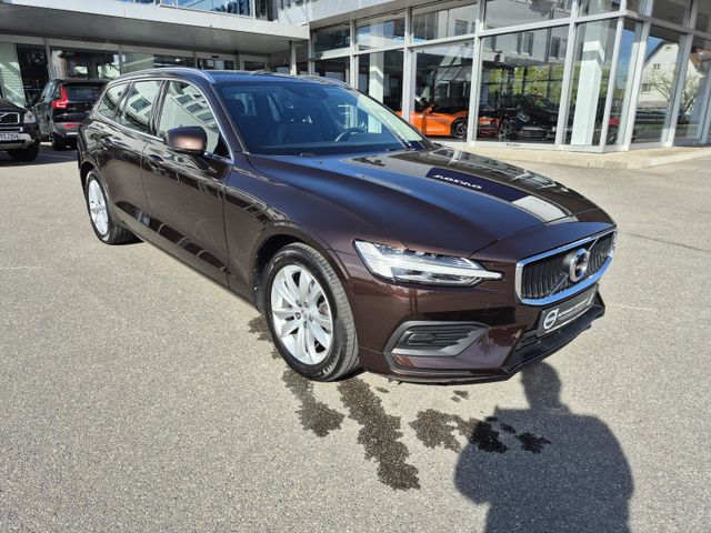 Volvo V60 Momentum Pro*Navi*Leder*PDC*LED