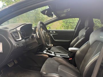 KIA pro cee'd / ProCeed - 12