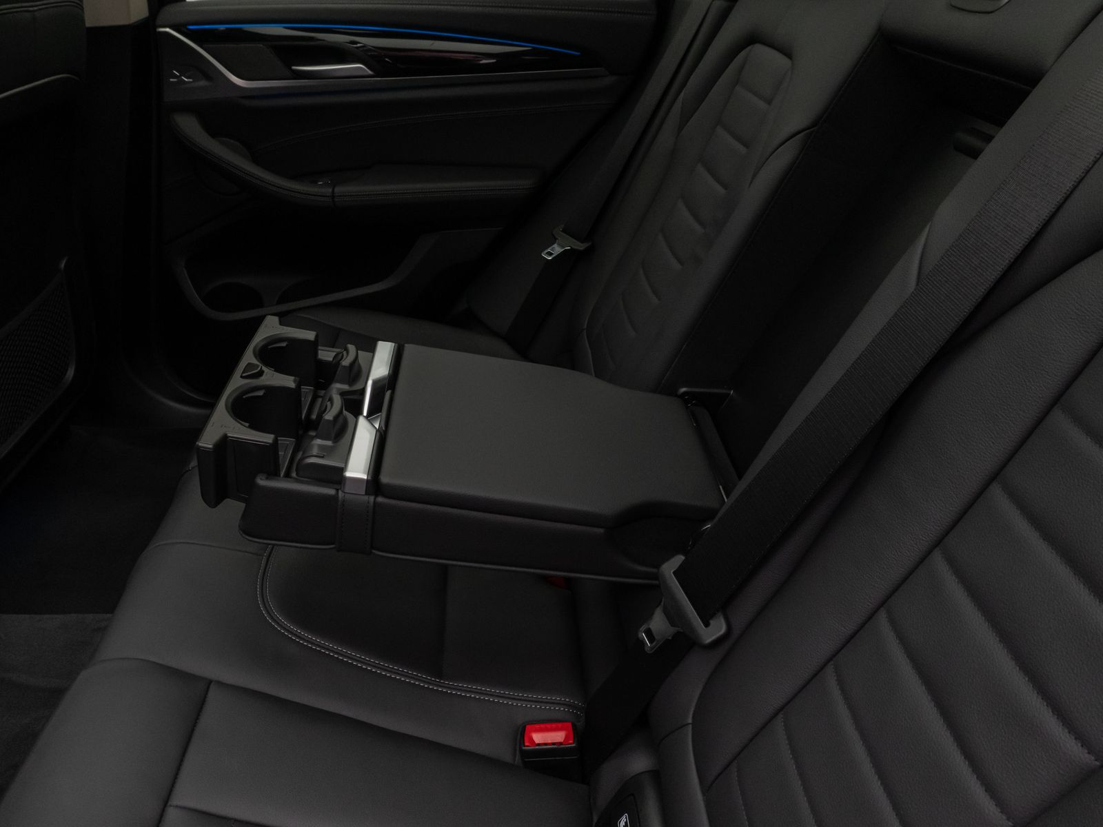 Fahrzeugabbildung BMW iX3 Impressive ACC DAB H/K 360° HUD Panorama 20"