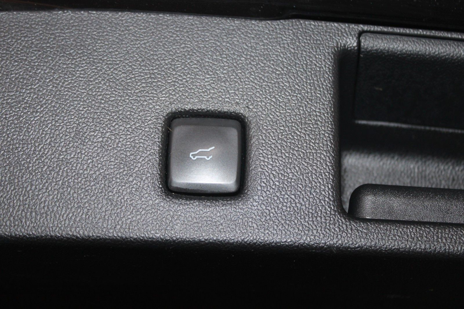 Fahrzeugabbildung Ford Kuga PHEV ST-Line X LED AHK 2xCam ACC WinterPak.