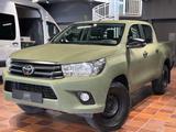 Toyota HILUX ELCH DOUBLE CAB DUTY 4X4 STANDH BUNDESWEHR - : Geländewagen, Bundeswehr