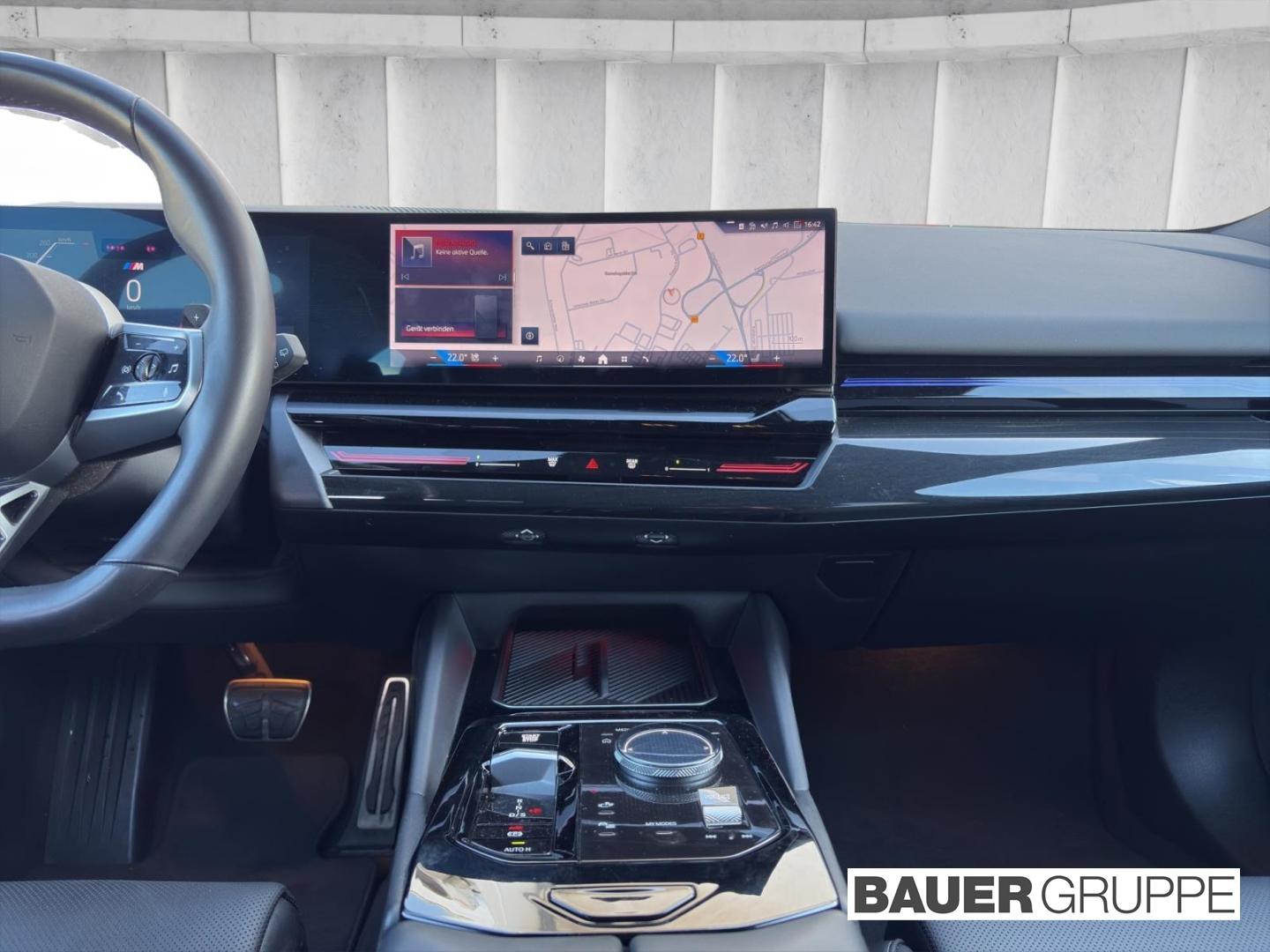 BMW 530 e M Sport Touring Park-Assistent Sportpaket 