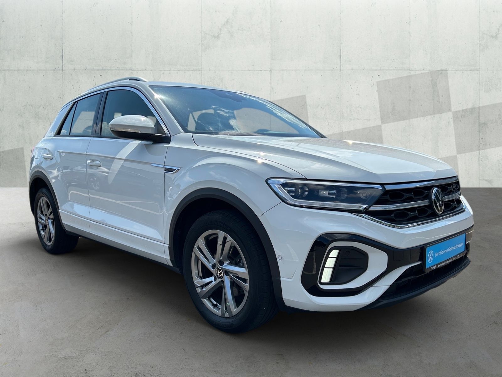 Volkswagen T-Roc 1.5 TSI DSG R-LINE AHK LED ACC RKAM V foto 4