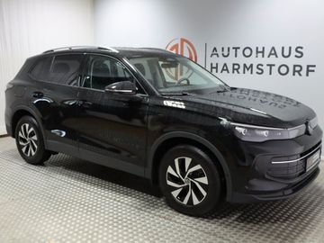 Fahrzeugverkauf 8 Volkswagen Tiguan 1.5 eTSI 110 kW Life AHK elek. Koffer Kam