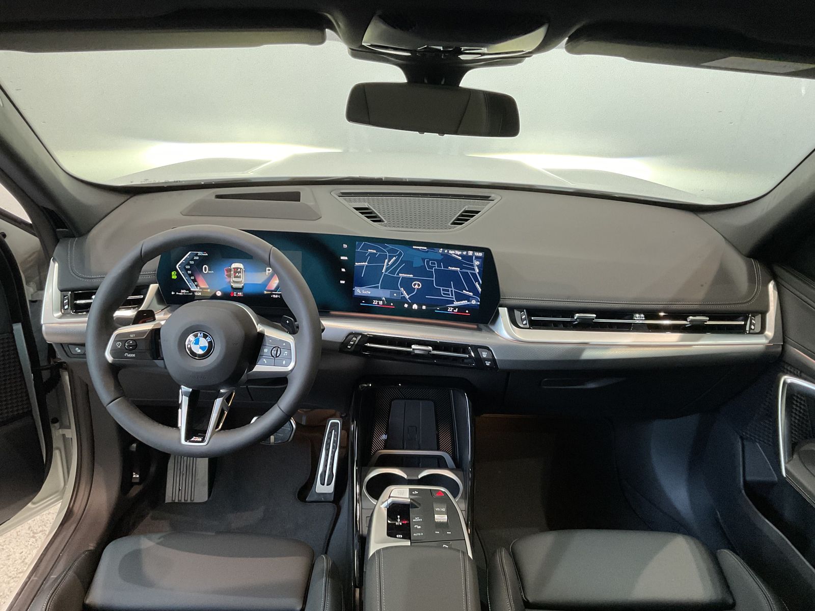 Fahrzeugabbildung BMW X1 sDrive20i *Head-Up *AHK *Komfortzugang
