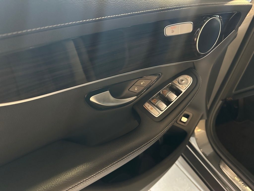 Fahrzeugabbildung Mercedes-Benz GLC 350 e 4M EXCLUSIVE Navi LED CD SHZ DAB RDK