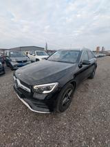 Mercedes-Benz GLC 300 4Matic/AHK/ACC/360°/Keyless/Memory/LED - Mercedes-Benz GLC 300 mit Benzin-Antrieb: Schwarz