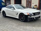 Mercedes-Benz SL 63 AMG PERFORMANCE  - Cabrios mit Unfallschaden