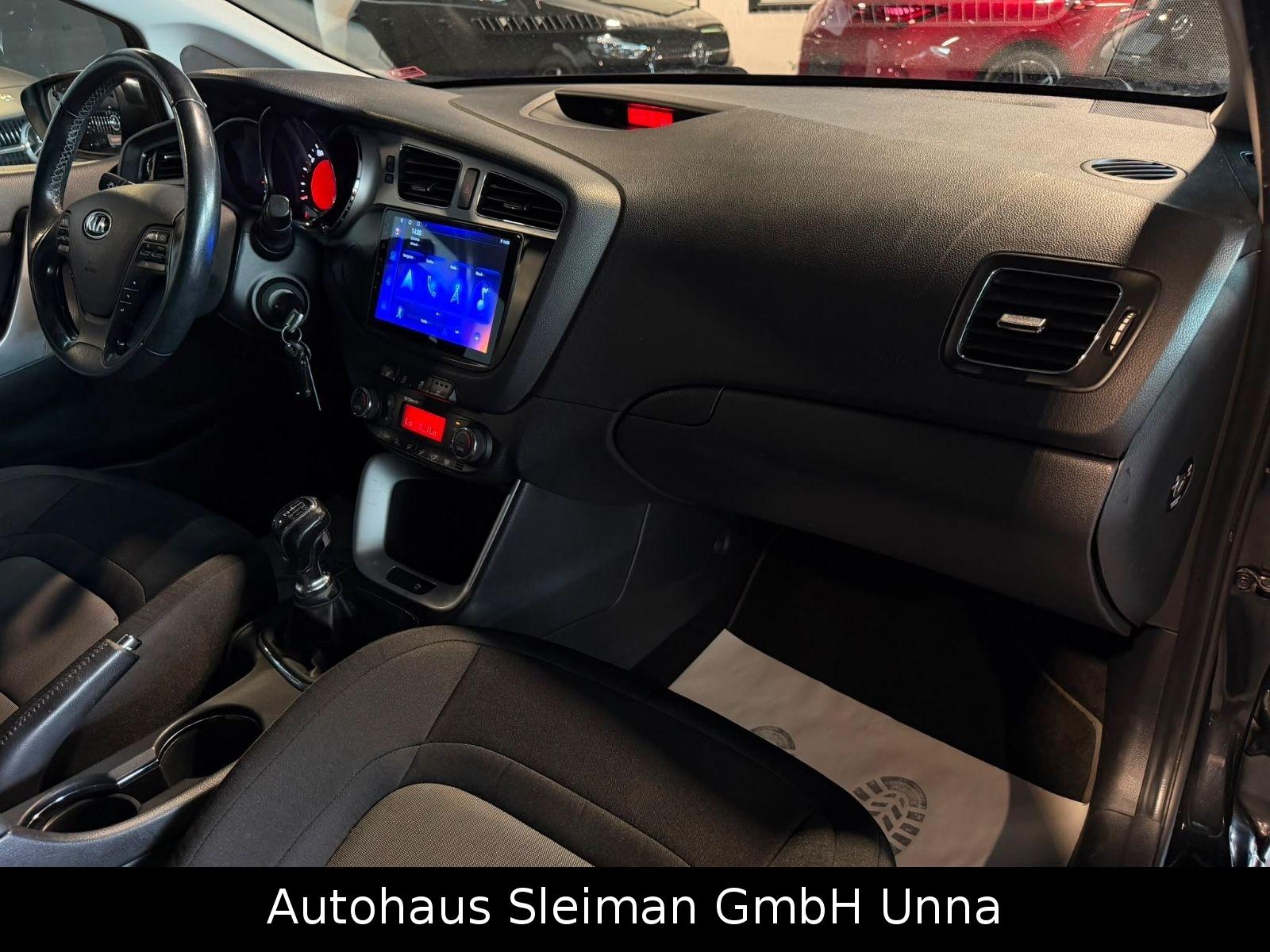 Kia cee'd 2014 — photo 13