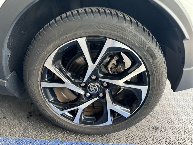 Toyota C-HR Hybrid Team D 2,0