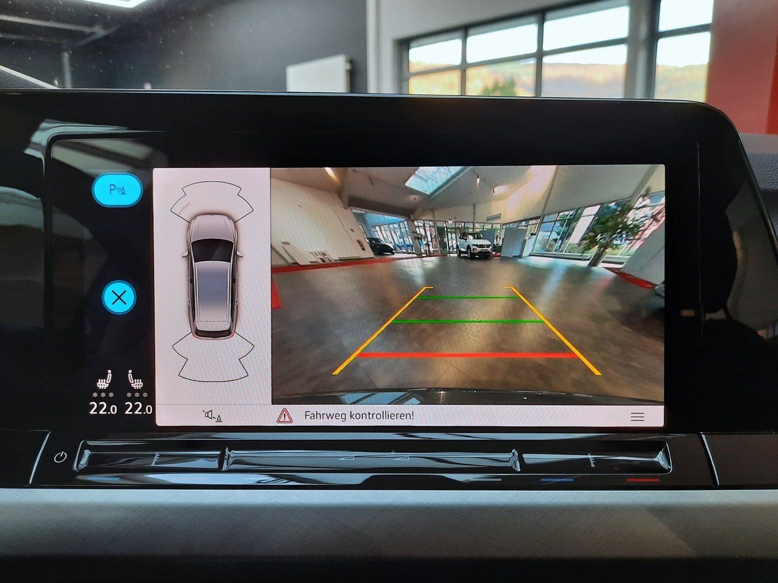 Fahrzeugabbildung Volkswagen Golf Variant Life TDI *Navi*Cam*LED*PDC*Sitzhzg*