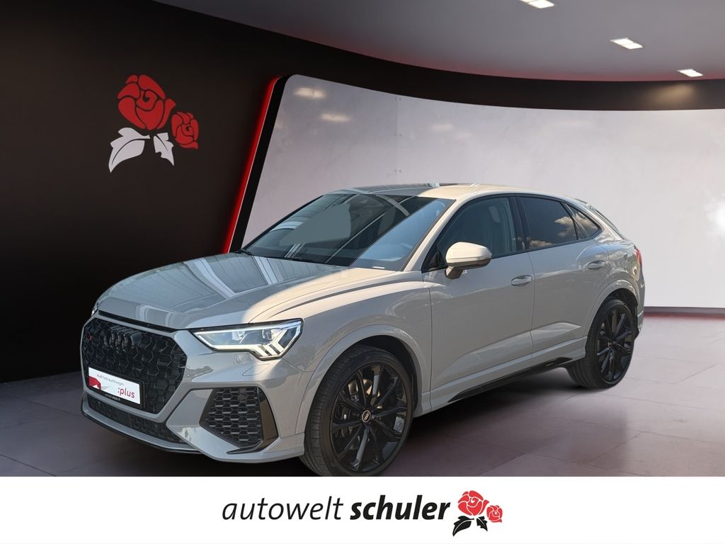 Image of Audi RSQ3