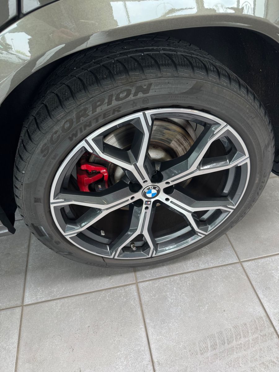 Fahrzeugabbildung BMW X6 xDrive 40 i M Sport/Carbon/Vollausstattung!