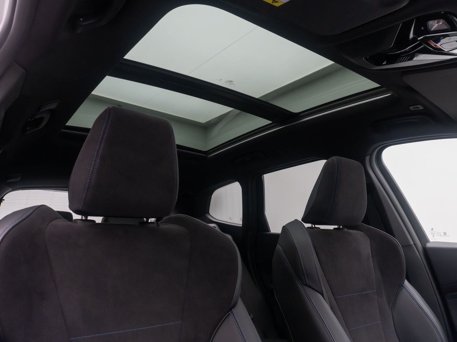 Fahrzeugabbildung BMW X1 xD25e M Sport DAB Kamera H/K Panorama 18Zoll