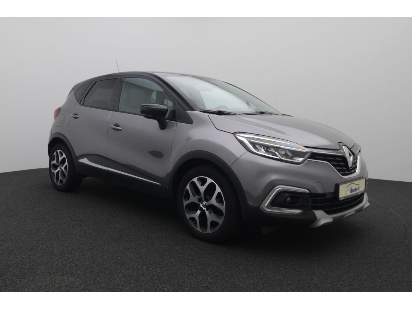 Fahrzeugabbildung Renault Captur Totwinkelass. Panorama AppleCP LED