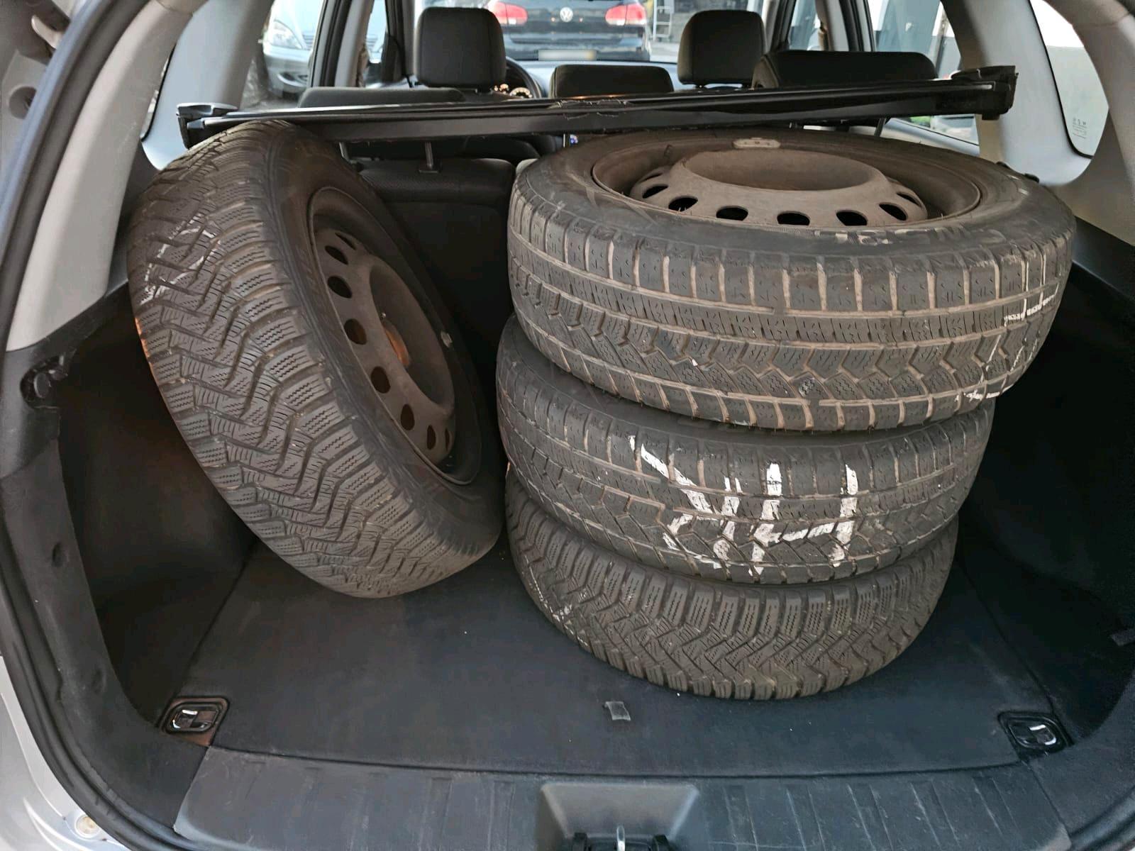 Hyundai i30 2009 — photo 11