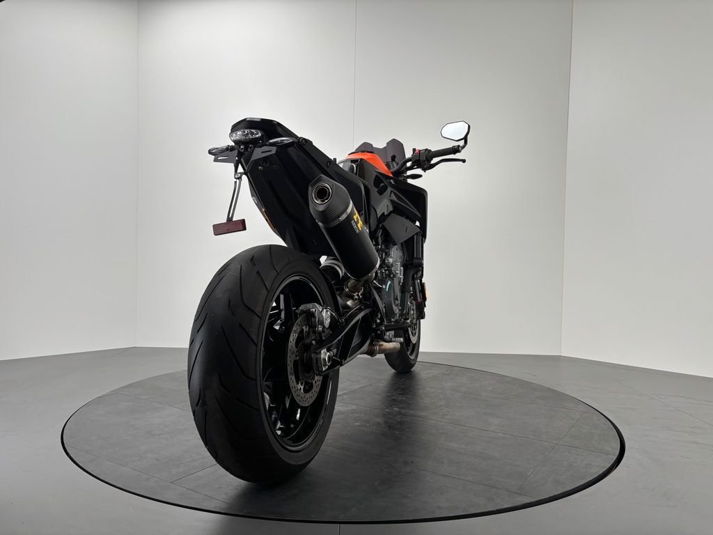 Fahrzeugabbildung KTM 890 DUKE *TOP-ZUSTAND *1. HAND *ARROW