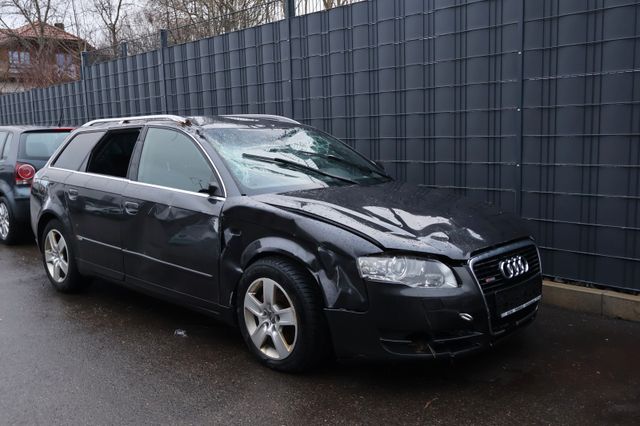 Audi A4 Avant 2.0 TDI S Line Sport Paket Leder Xenon