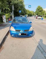Renault Clio2 campus TÜV NEU - Renault Clio aus 2006: Campus