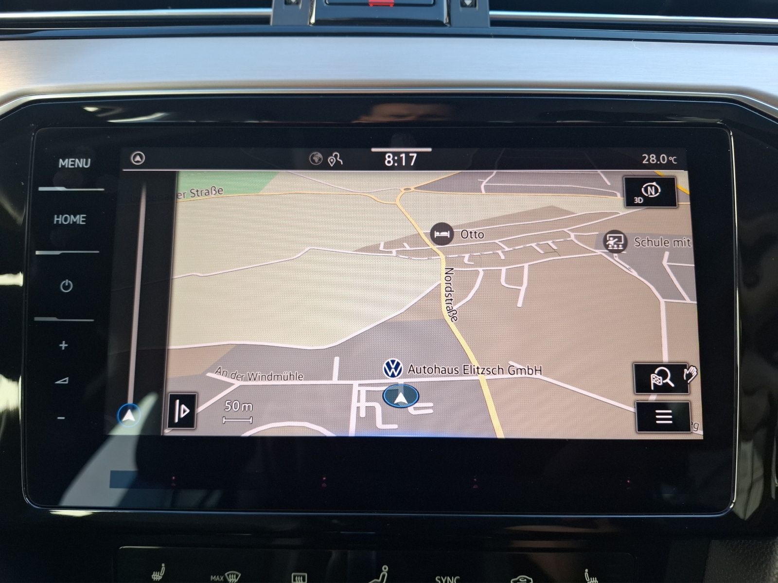 Fahrzeugabbildung Volkswagen Passat Variant TDI Elegance DSG STH Matrix AHK N