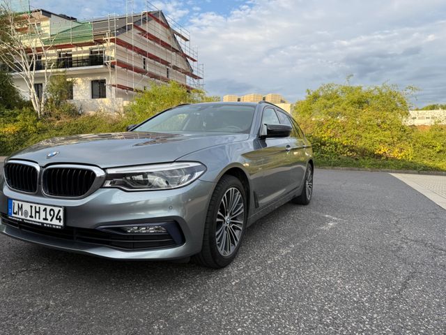 BMW 520d Touring A - Sportline
