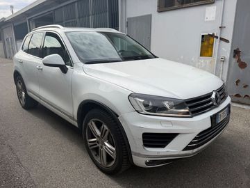 Volkswagen Touareg - 2