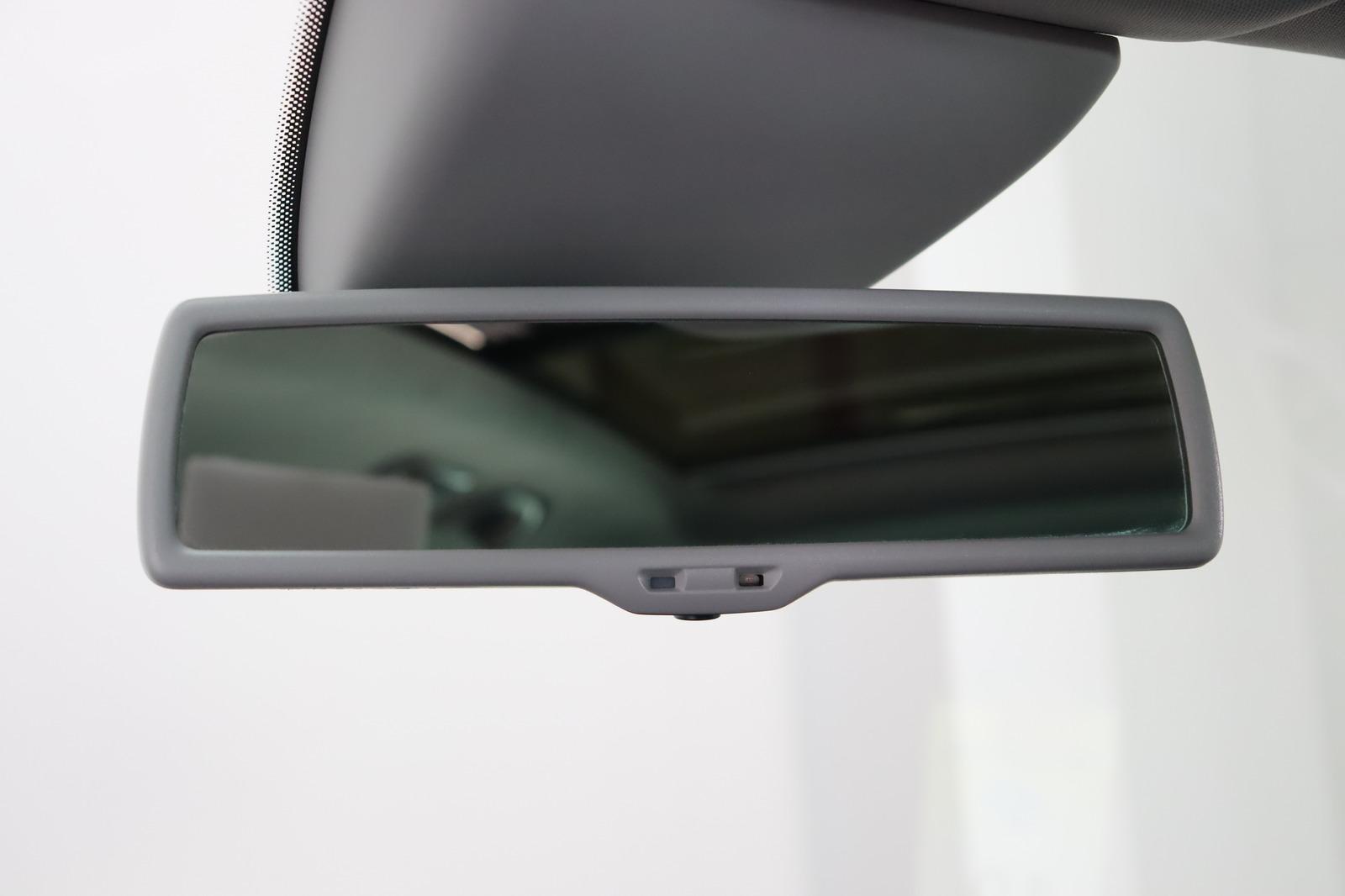Volkswagen Tiguan * Pano * Navi * Xenon * Parkassistent Tra