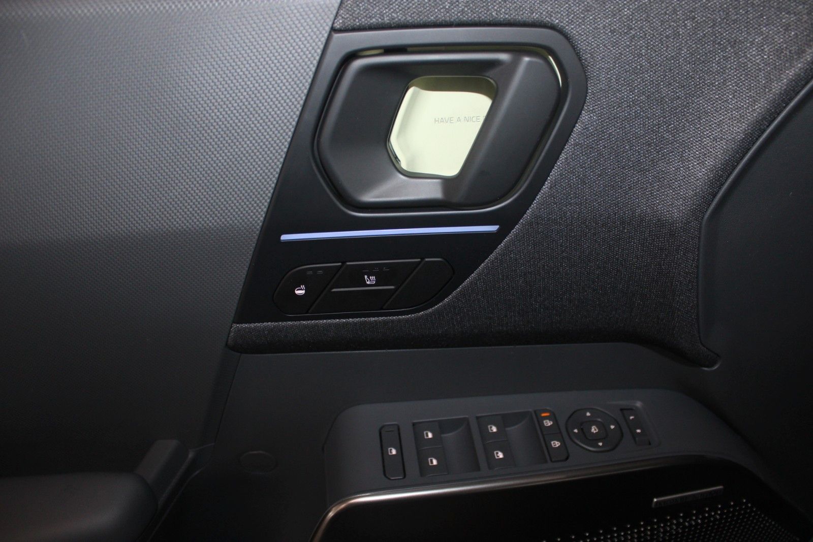 Fahrzeugabbildung Kia EV2 42,2 kWh Earth + Wärmepumpe + DESIGN-PAKET