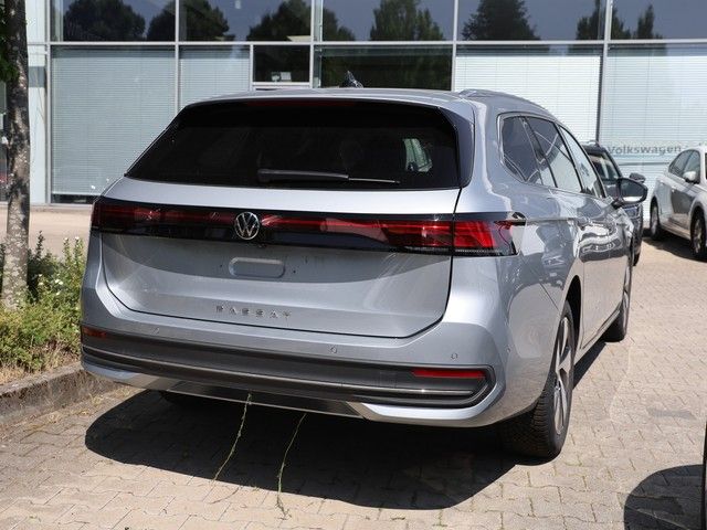 Volkswagen Passat Variant - Bild 2