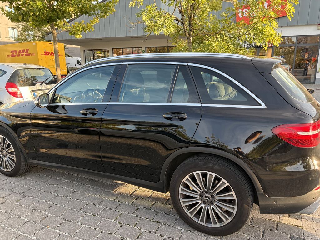 Image of Mercedes-Benz GLC 350