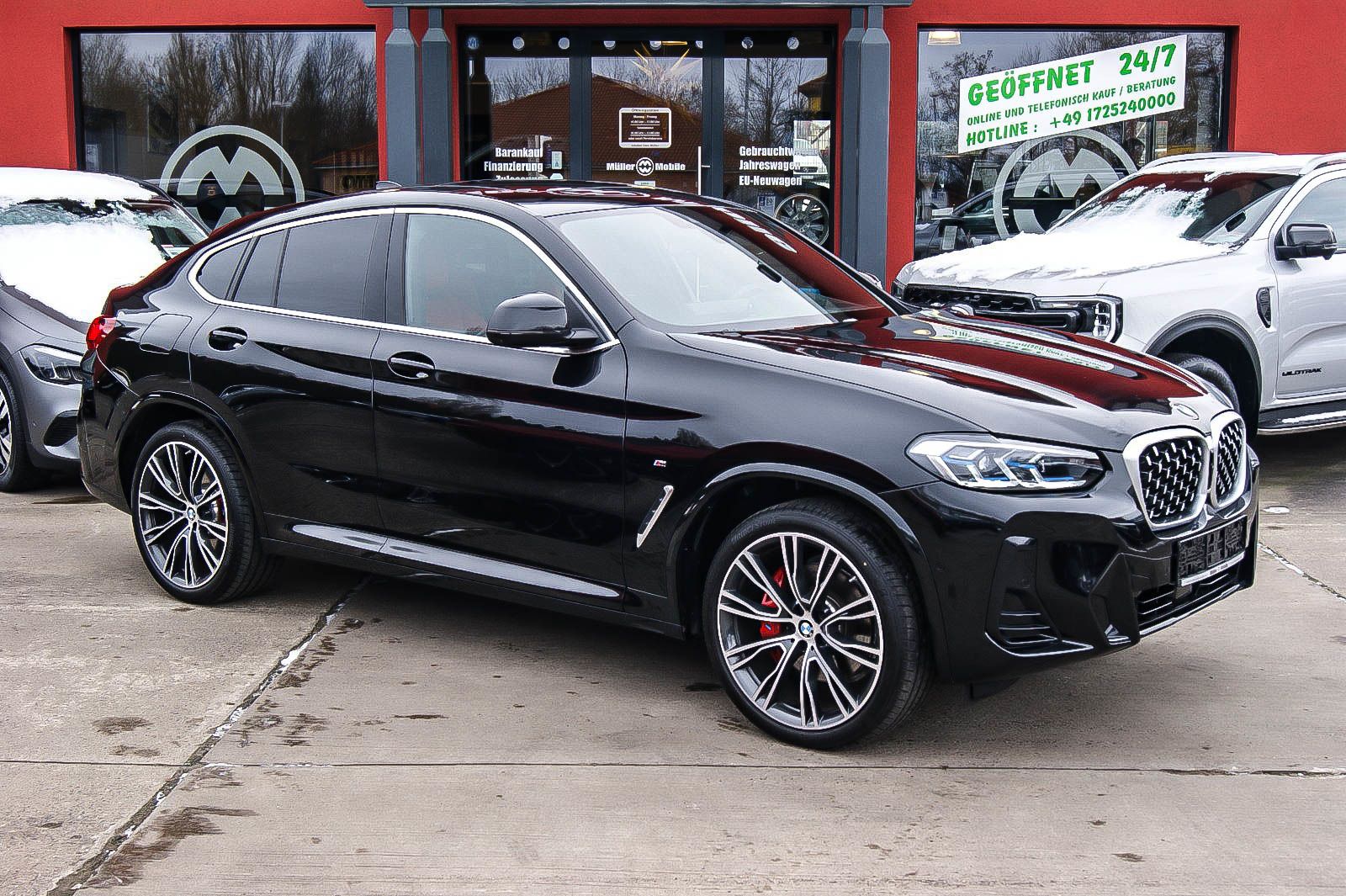 Fahrzeugabbildung BMW X4 xDrive 30 d M Sport INDIVIDUAL PANORAMA LASER