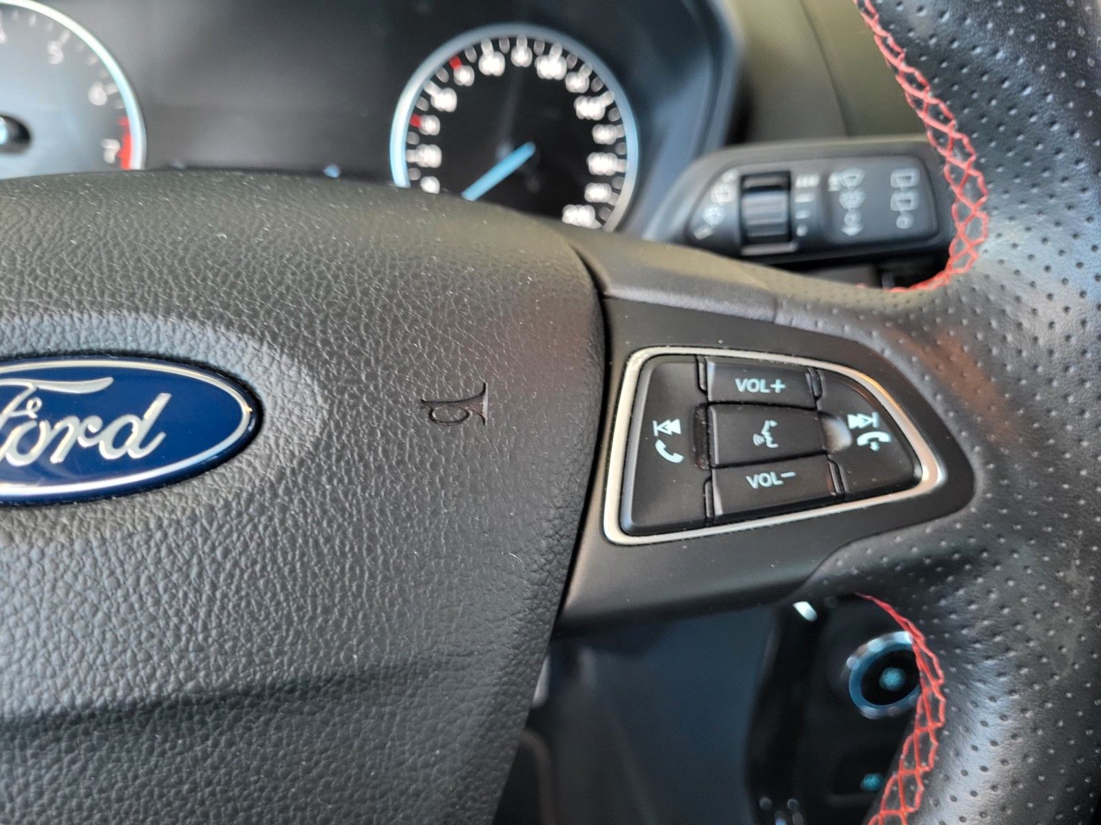 Fahrzeugabbildung Ford EcoSport ST-Line WINTER-P/B&O/DAB/NAVI/XENON