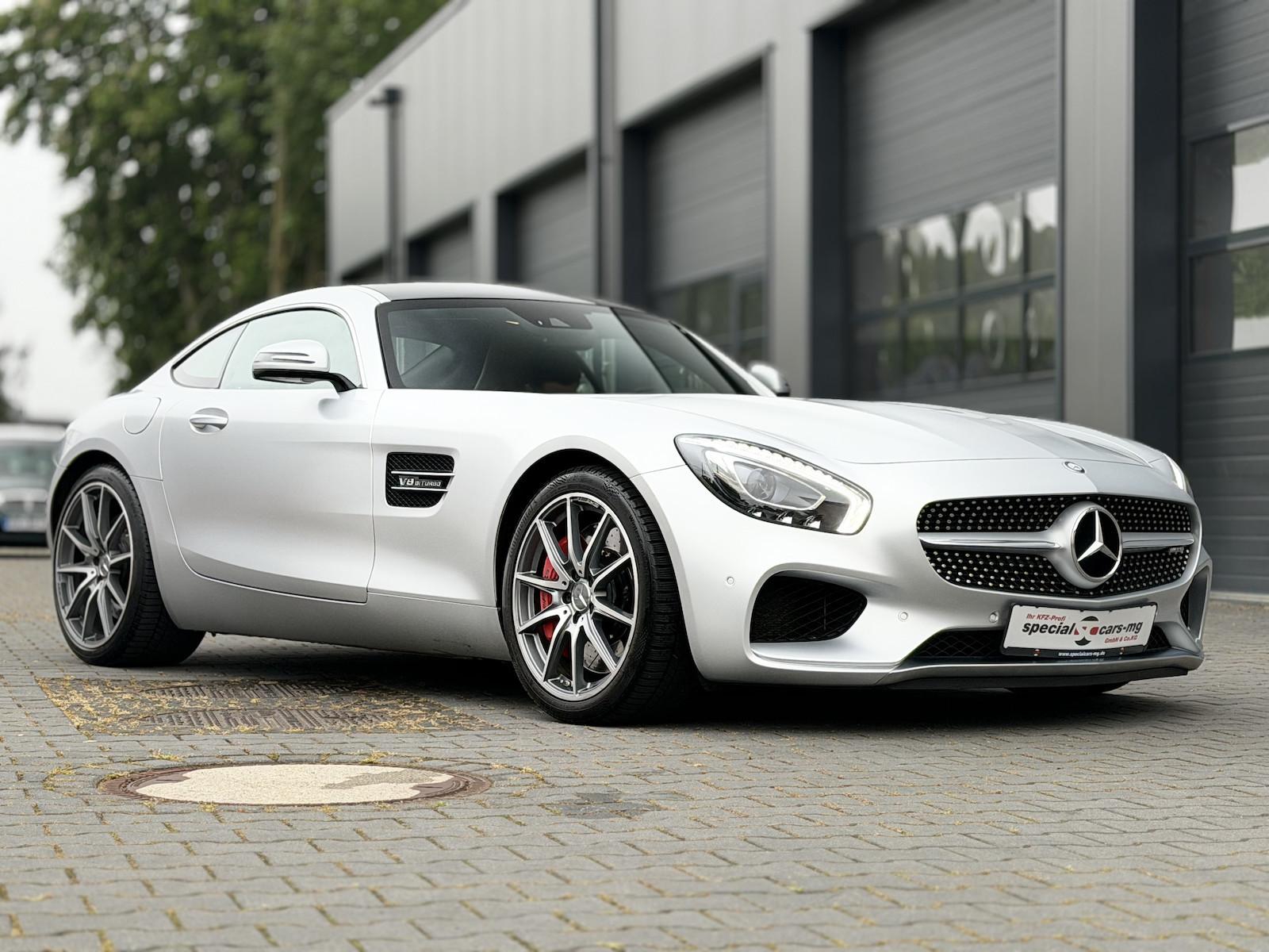 Mercedes-Benz AMG GT S Coupe / Panorama / Performance / Kamera