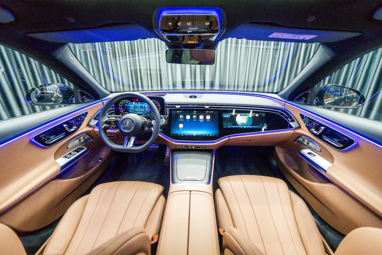 Fahrzeugabbildung Mercedes-Benz E 200 AMG Premium Plus*Superscreen*Keyless*