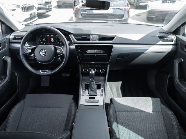 Superb Combi 2.0 TDI Style DSG AHK+MATRIX+RFK+NA