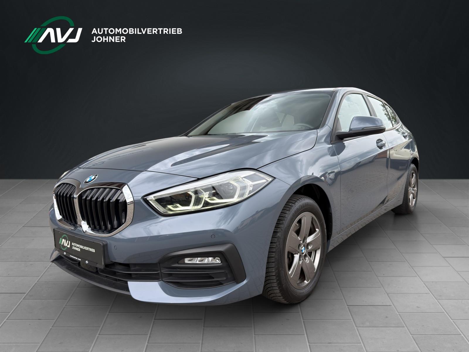 BMW 1 118i Advantage | Pano | Navi | LED
