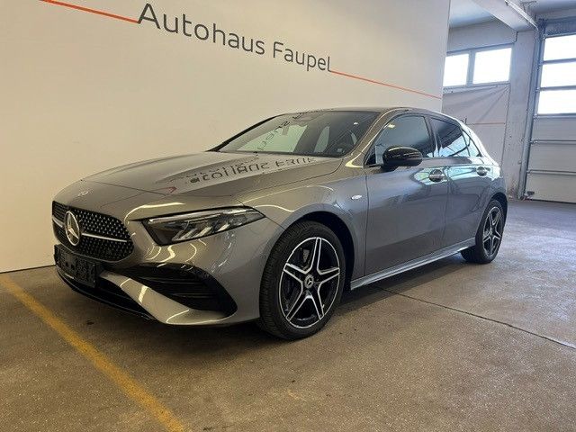 Mercedes-Benz A 250e AMG-Line Panorama Distronic Keyless Go imagem 3