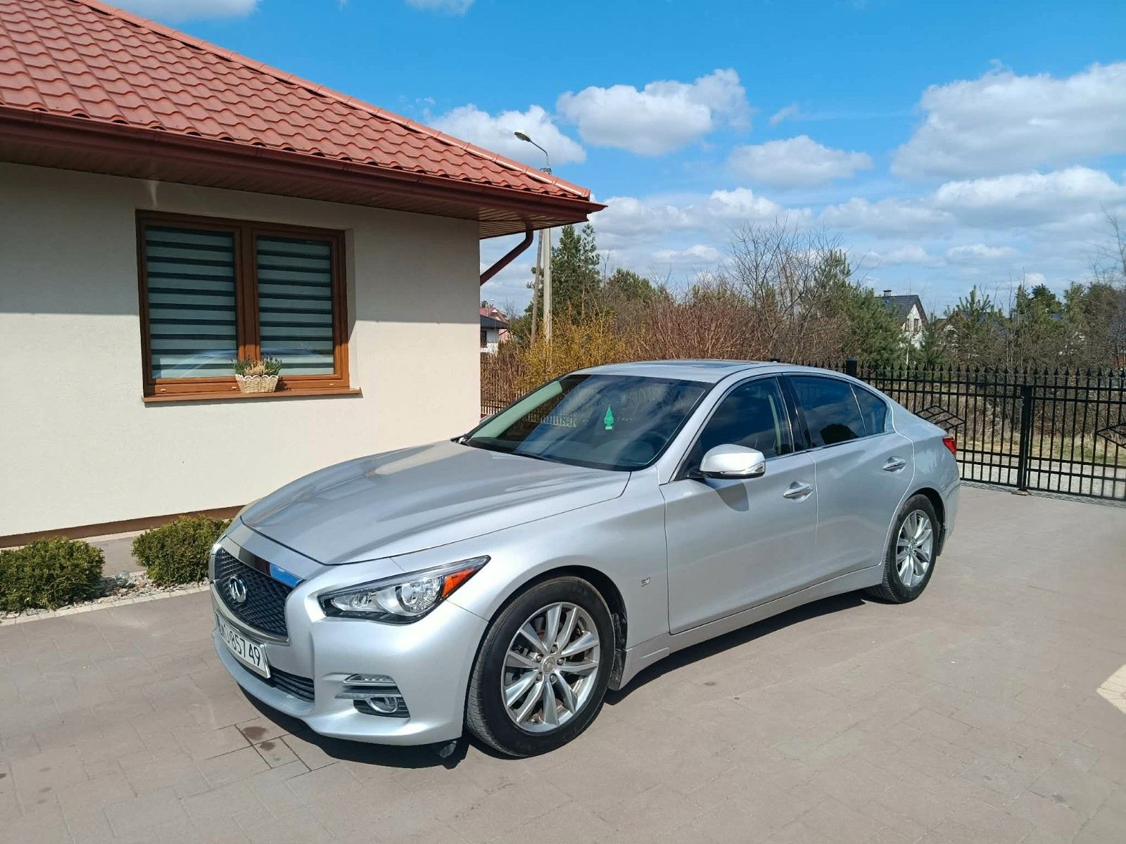 INFINITI Q50