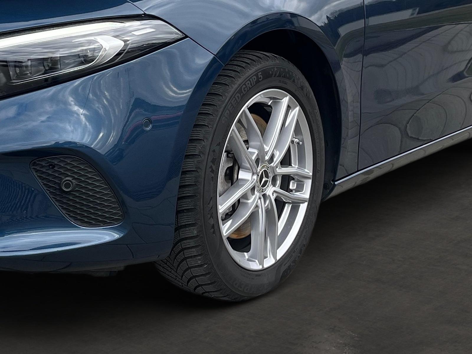 Mercedes-Benz A 250e Progressive Plug in KlimaA+LM+SoundSys