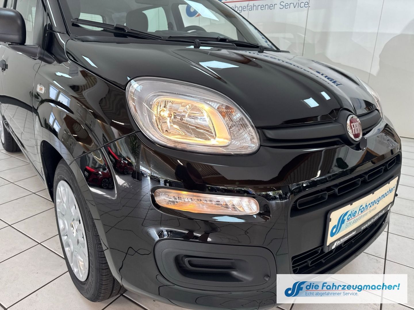 Fahrzeugabbildung Fiat Pandina Hybrid Tempomat Icon Digitales Cockpit D