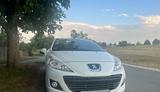 Peugeot 207 cc Cabrio weiß Anfängerauto - Peugeot 207 aus 2014