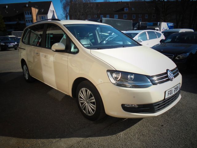 Volkswagen Sharan 2,0 TDI 7 Sitze Automatik PDC Navi