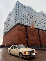 Mercedes-Benz Mercedes Benz W124 200D Oldtimer-Taxi - Mercedes-Benz 200: D W124