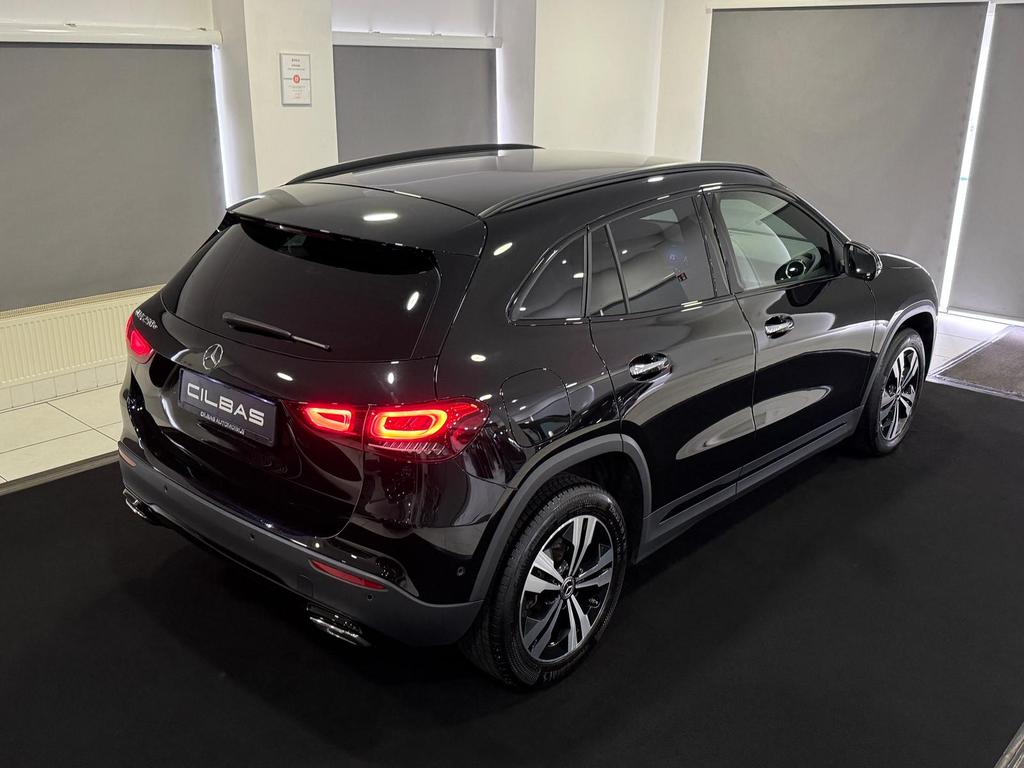 Mercedes-Benz GLA 250